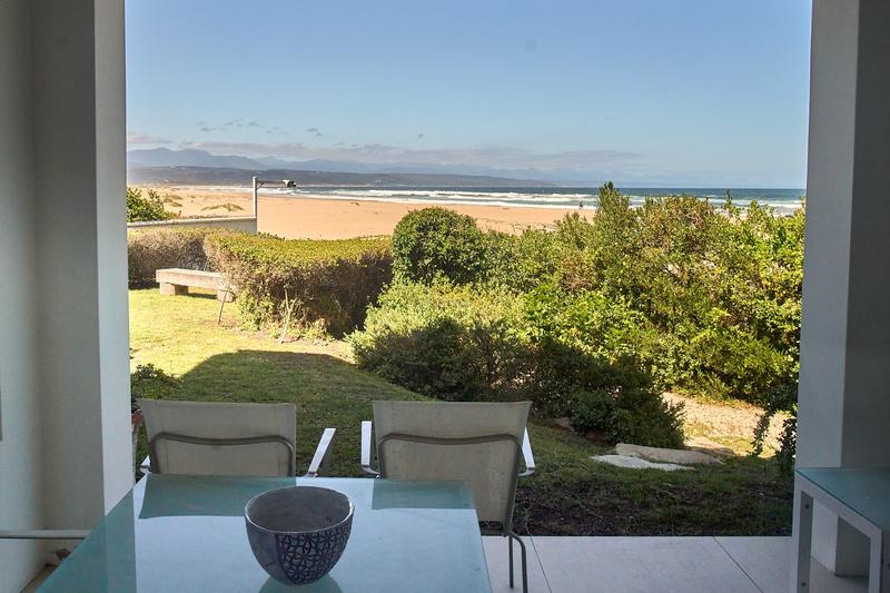 7 Bedroom Property for Sale in Lookout Beach Western Cape